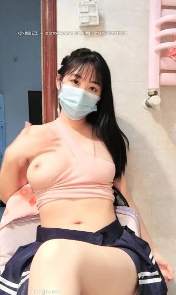 【哦哦哦啊】丰韵美女骚扭情趣诱惑跳蛋自慰腋毛好性感哦【1V800m】【百度云】