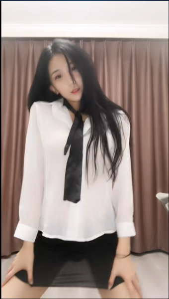 极品性感美女 涵老师 漏毛 漏内 透视 丁字裤诱惑舞蹈1-4季合集加大尺度私人定制 多V【13G】