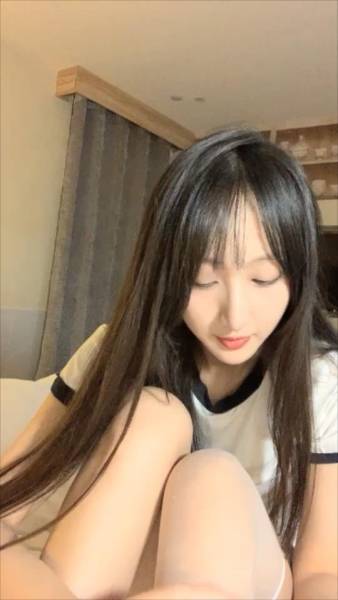 2021.11.4【0咕噜0】颜值女神初下海神似都美竹[1V/323M/百度盘]