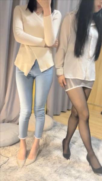 2021.11.24【初恋的香味】萝莉御姐极品身材[2V 496M][百度盘]