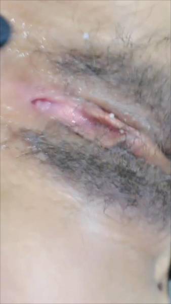 黑丝露脸颜值不错的骚货玩逼进行时[1V 2.84G 百度盘]