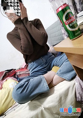 贵在真实！把刚来富士康打工的表妹给灌醉后操了怎么插也不醒【92M】