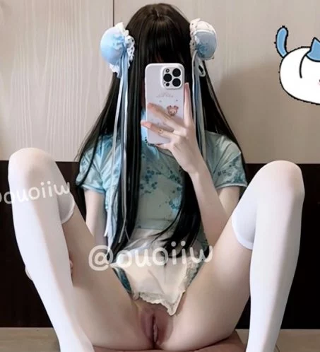 小池理奈(奈奈酱) 新作 11分钟 Cos崩坏星穹铁道 银狼 [1V-832MB]